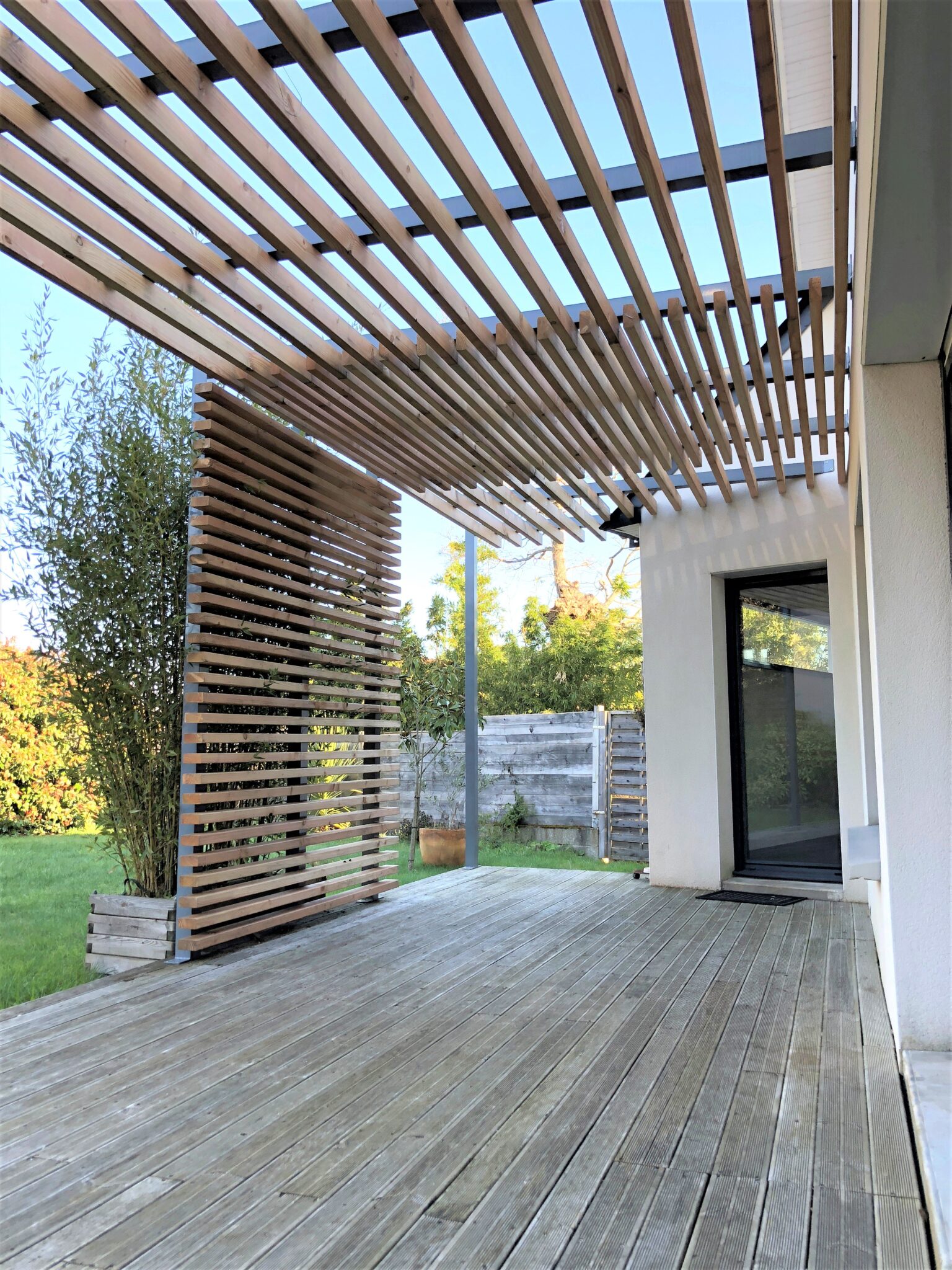 Atelier Métal Création - Brise soleil persiennes Pare Soleil – Brise Vent – Brise  Vue - alu - laqué - verre - bois - vernis - metal - lame - galva