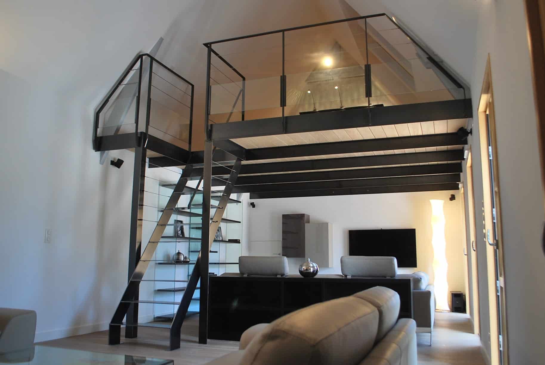 Plancher suspendu EPURE © - Acier et Chêne - Métal Design